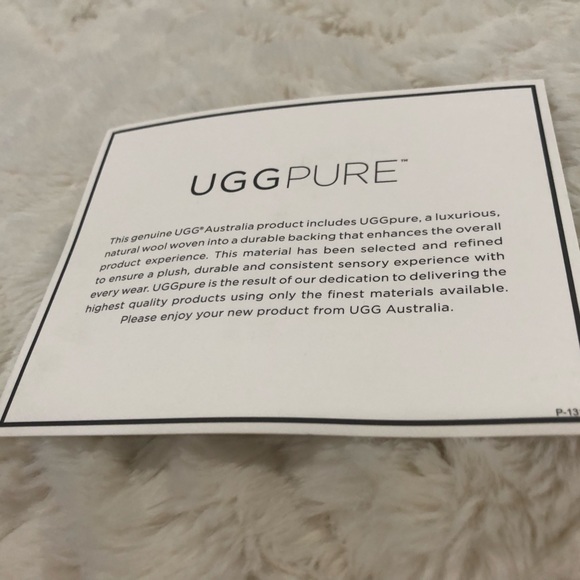 Authentic black UGG Australia Cassidee size 7 USA. - Picture 9 of 14